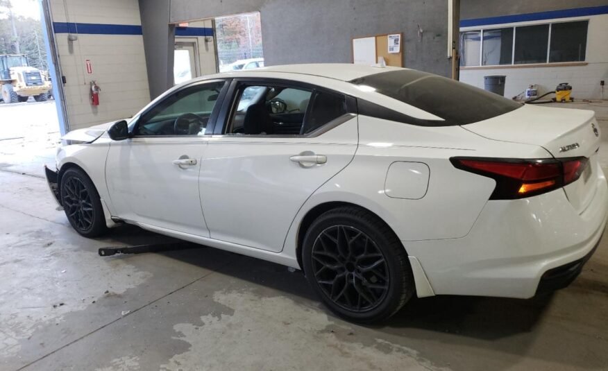 2019 II NISSAN ALTIMA SR