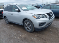 2017 Nissan Pathfinder SV