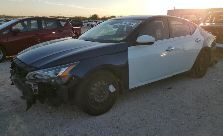 2020 II NISSAN ALTIMA SR