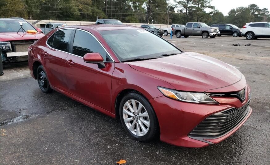 2018 II TOYOTA CAMRY LE