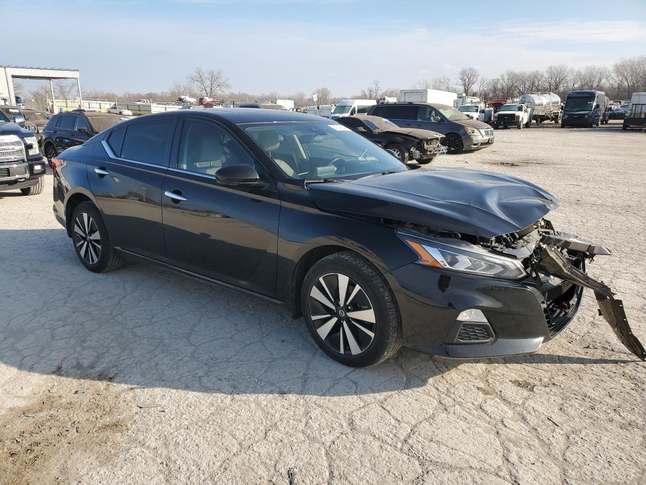 2021 II NISSAN ALTIMA SV