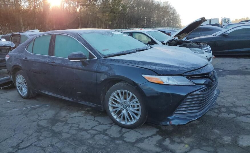2019 II TOYOTA CAMRY XLE
