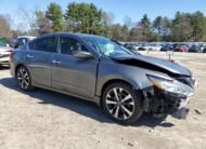 2017 II Nissan Altima SR