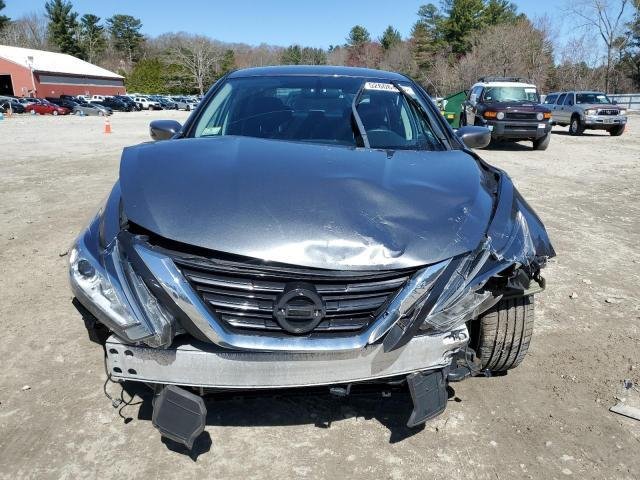 2017 II Nissan Altima SR