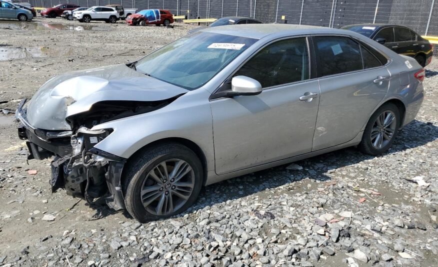 2017 II Toyota Camry SE