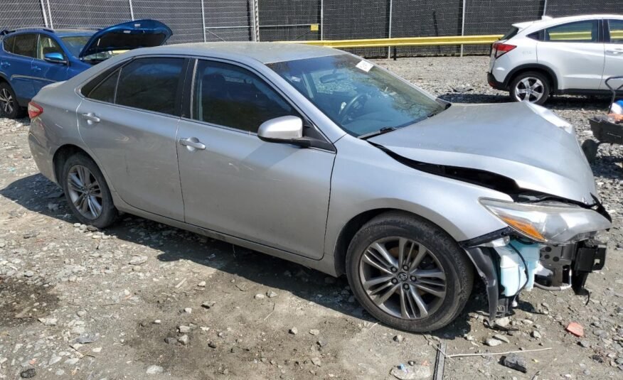 2017 II Toyota Camry SE