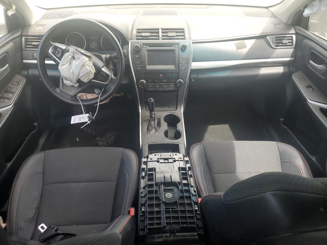 2017 II Toyota Camry SE