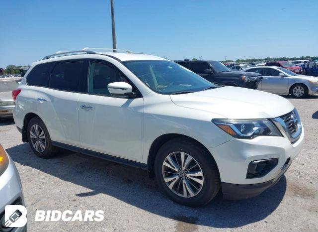 2018 II Nissan Pathfinder SV