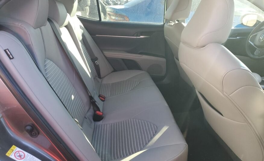 2018 II TOYOTA CAMRY SE