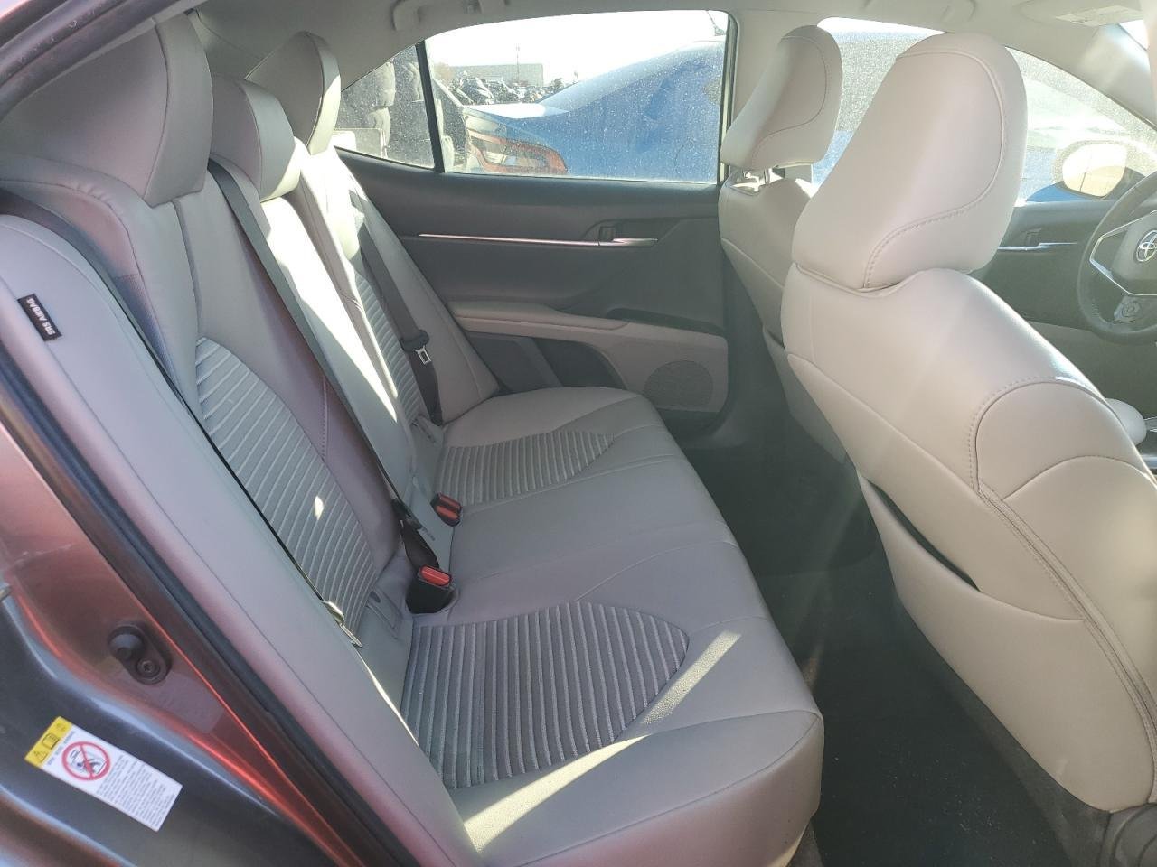 2018 II TOYOTA CAMRY SE