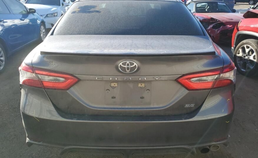 2018 II TOYOTA CAMRY SE