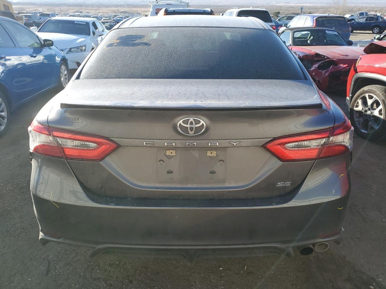 2018 II TOYOTA CAMRY SE