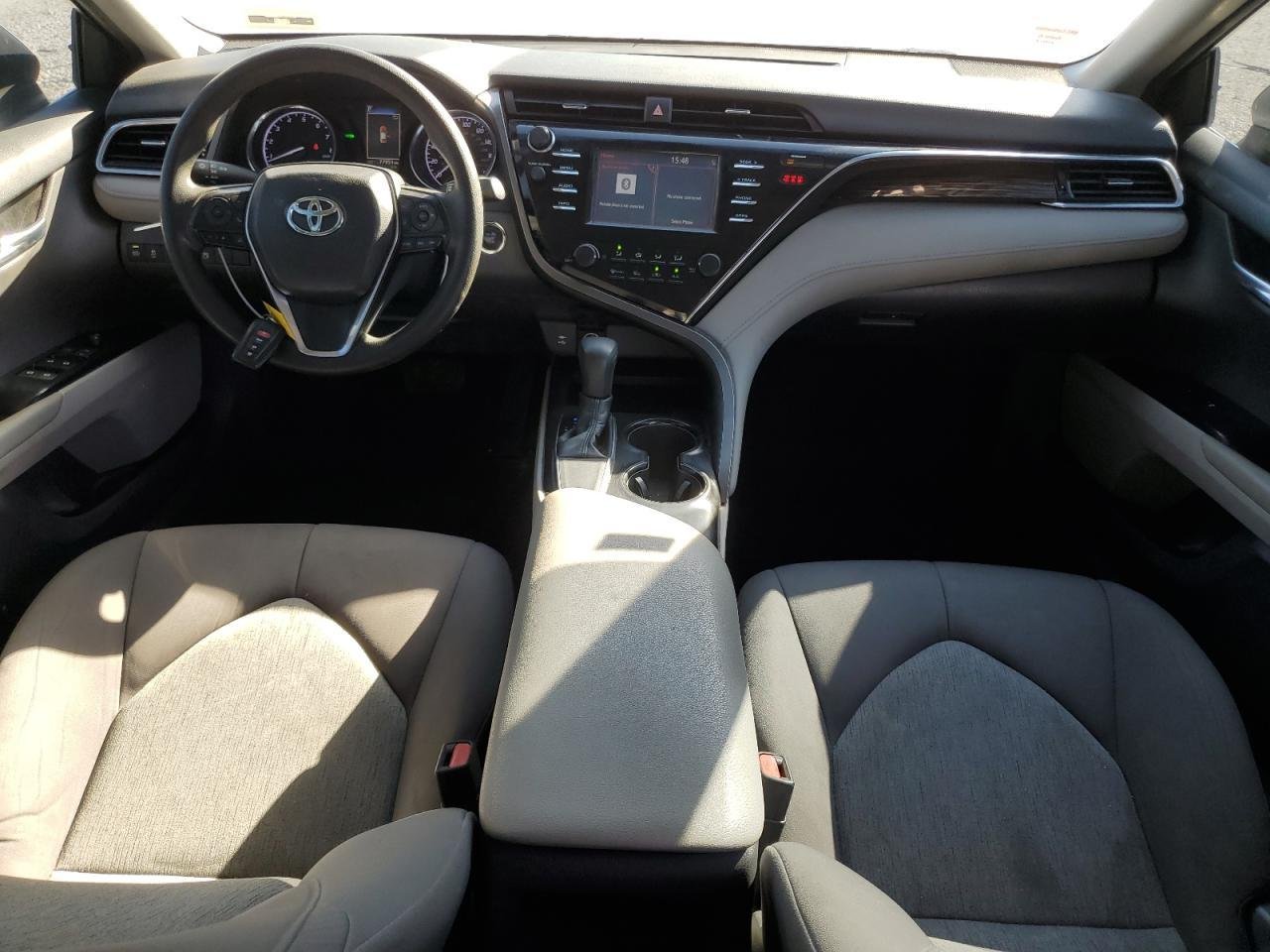 2018 II TOYOTA CAMRY