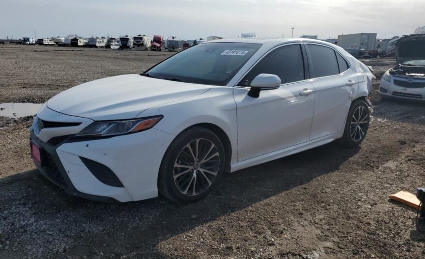 2018 II TOYOTA CAMRY SE