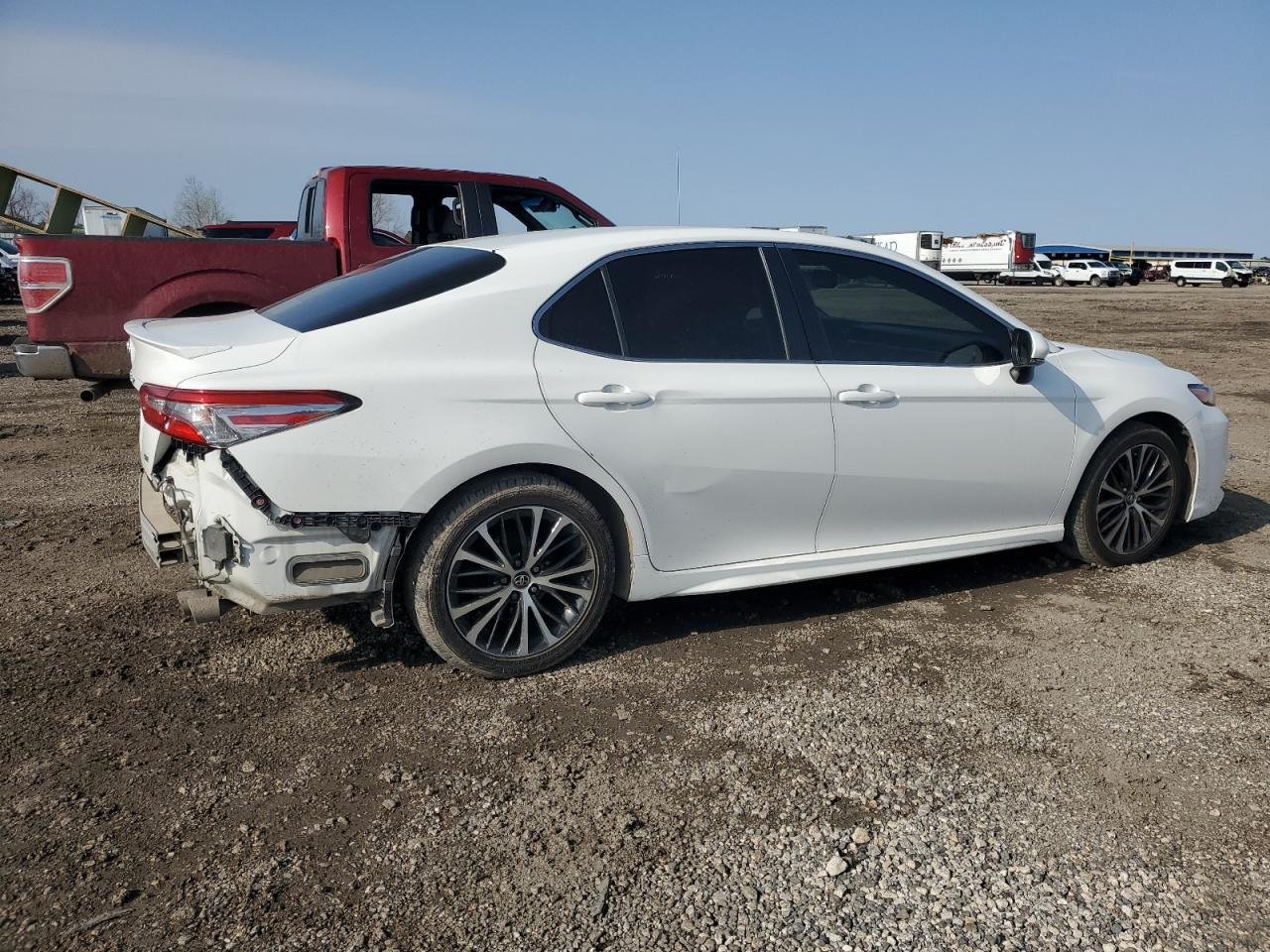 2018 II TOYOTA CAMRY SE