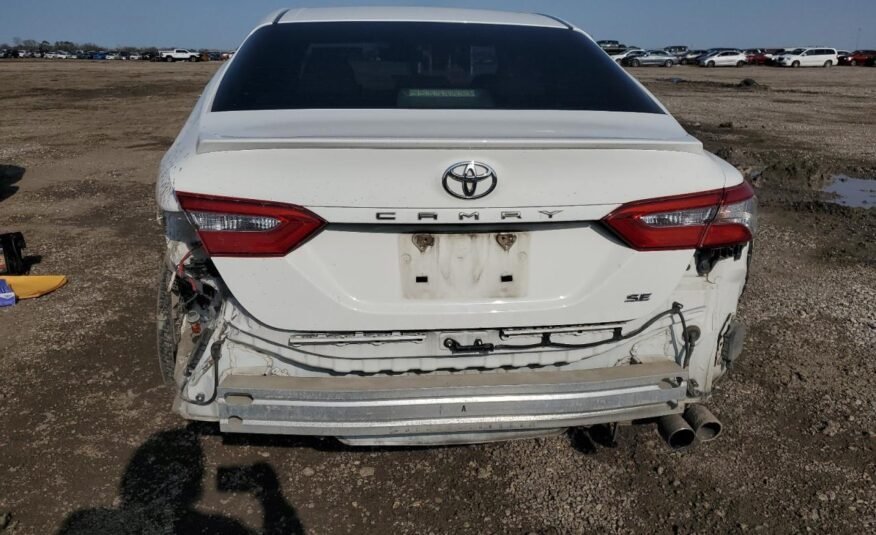 2018 II TOYOTA CAMRY SE