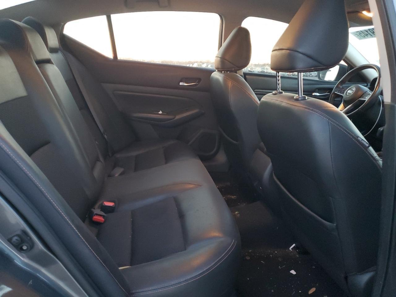 2019 II NISSAN ALTIMA SR