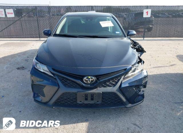 2019 II TOYOTA CAMRY SE