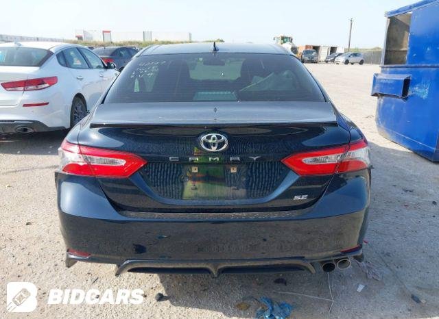 2019 II TOYOTA CAMRY SE