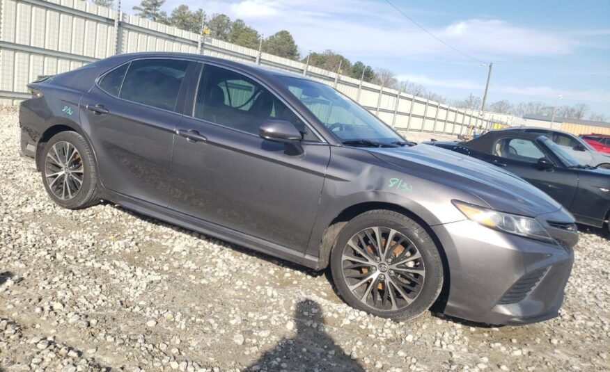 2019 II TOYOTA CAMRY SE