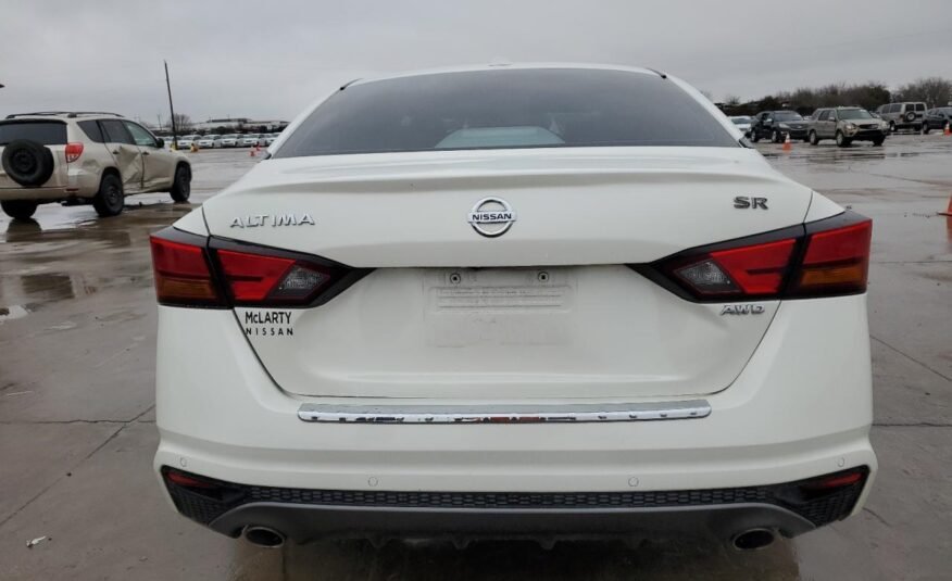 2020 II NISSAN ALTIMA SR