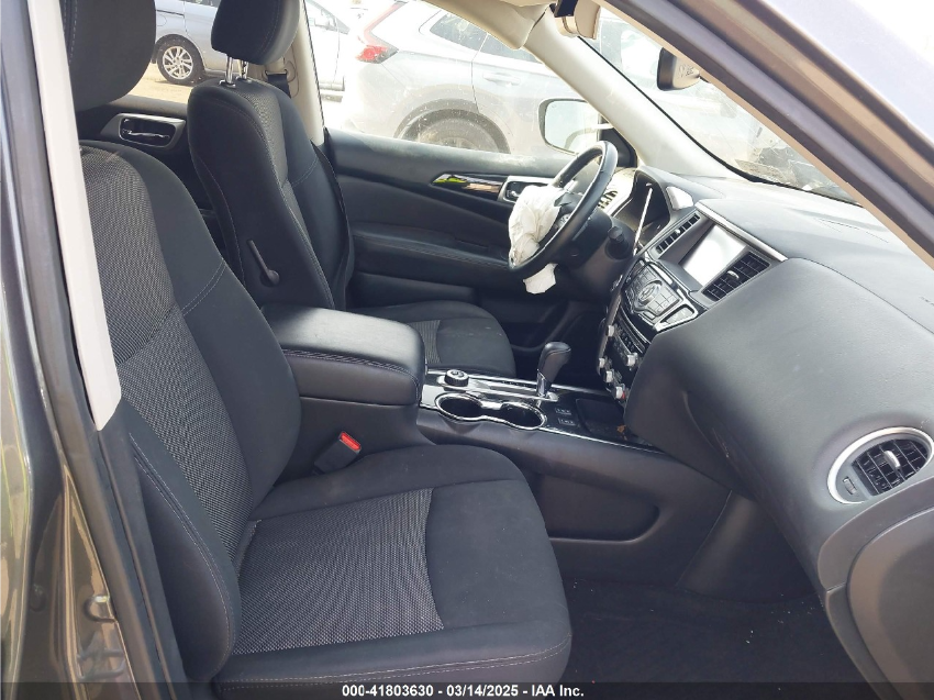 2019 Nissan Pathfinder SV