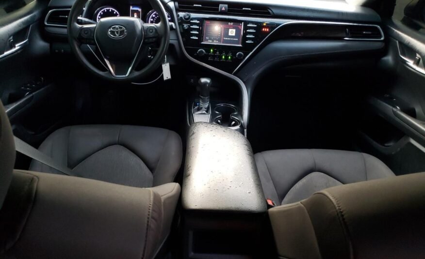 2018 II TOYOTA CAMRY LE