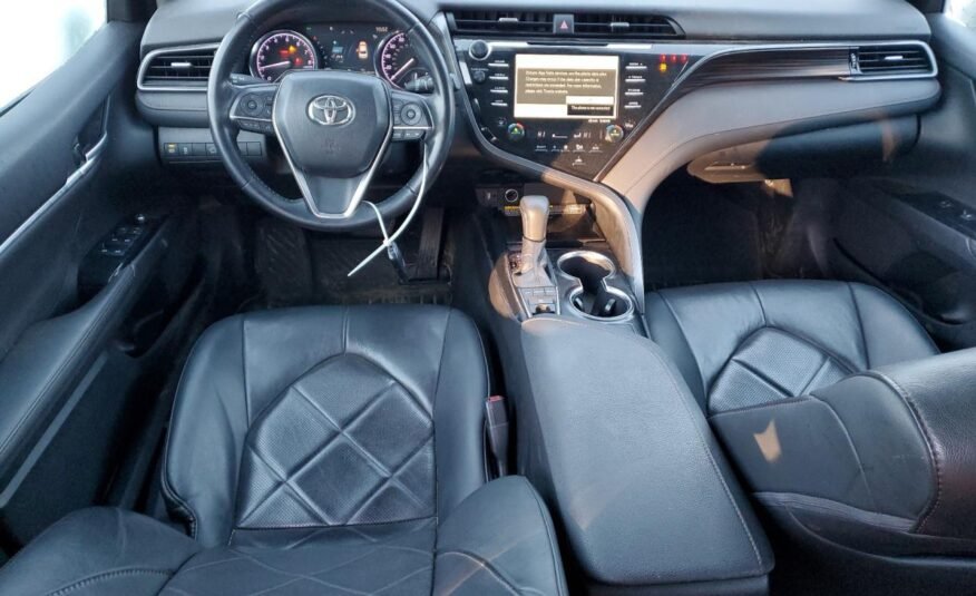 2019 II TOYOTA CAMRY XLE