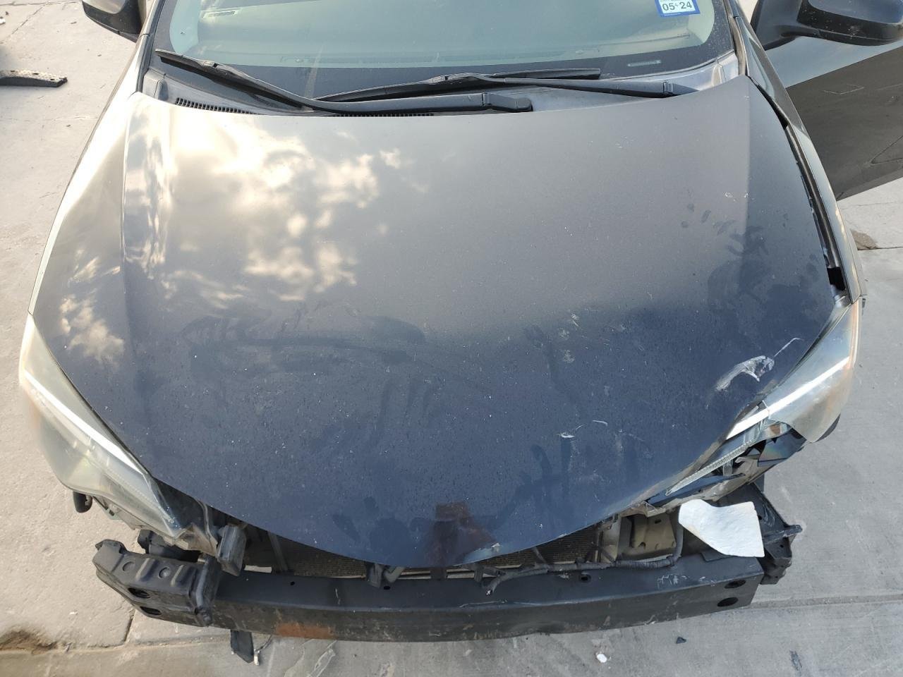 2018 II TOYOTA COROLLA LE