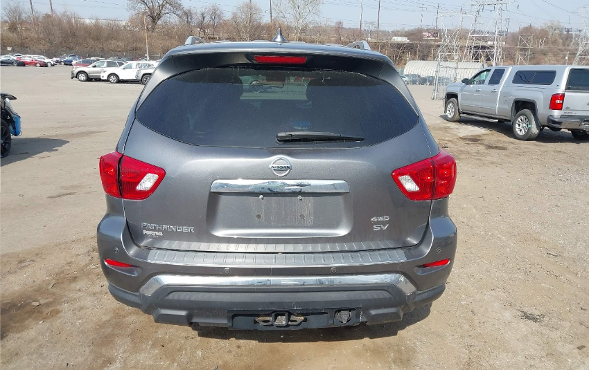 2019 Nissan Pathfinder SV