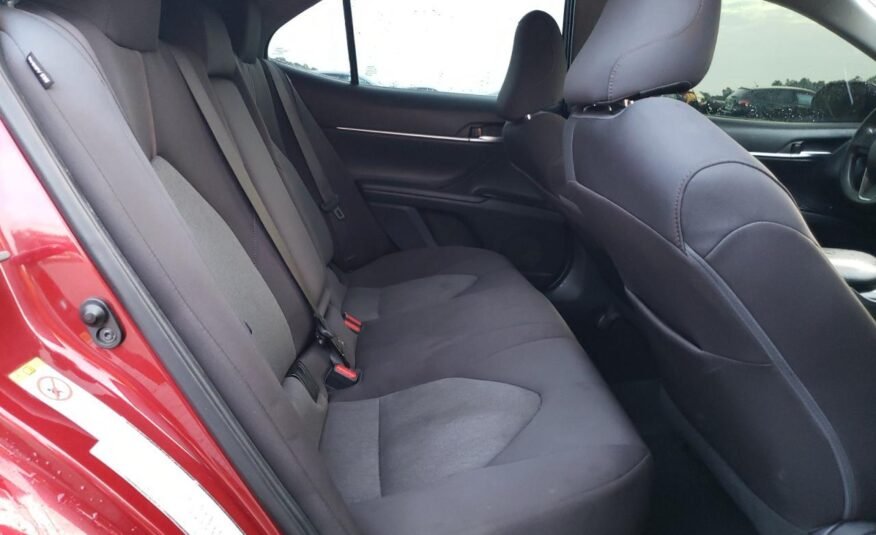 2018 II TOYOTA CAMRY LE