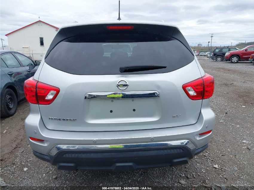 2017 Nissan Pathfinder SV