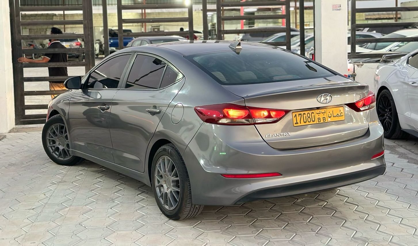 2018 II Hyundai Elantra