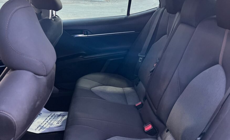 2018 II Toyota Camry LE