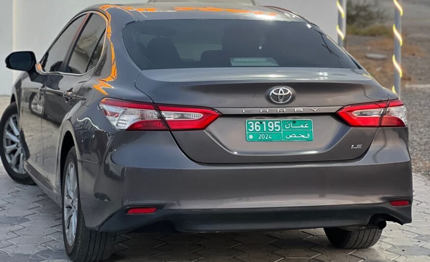 2018 II Toyota Camry LE