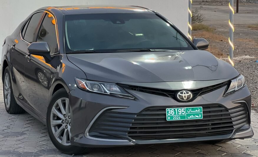 2018 II Toyota Camry LE