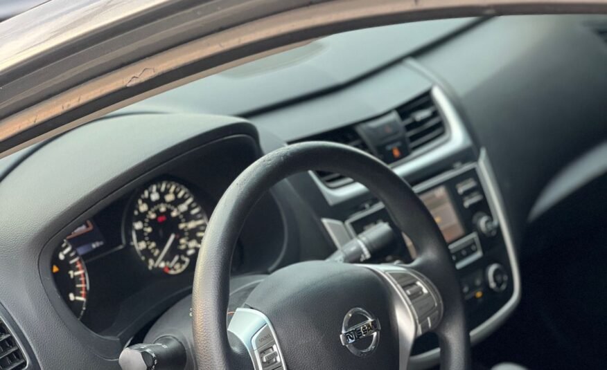2016 Nissan Altima S