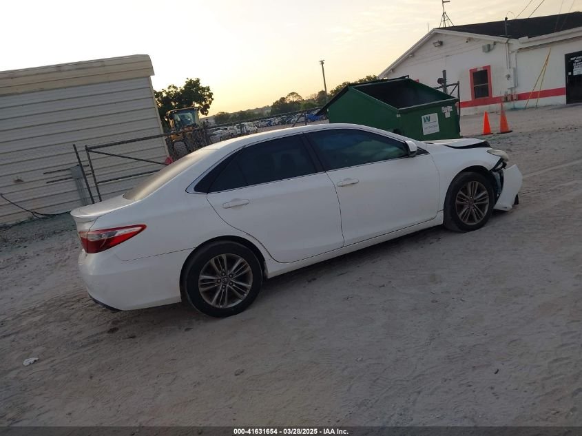 2017 II TOYOTA CAMRY SE