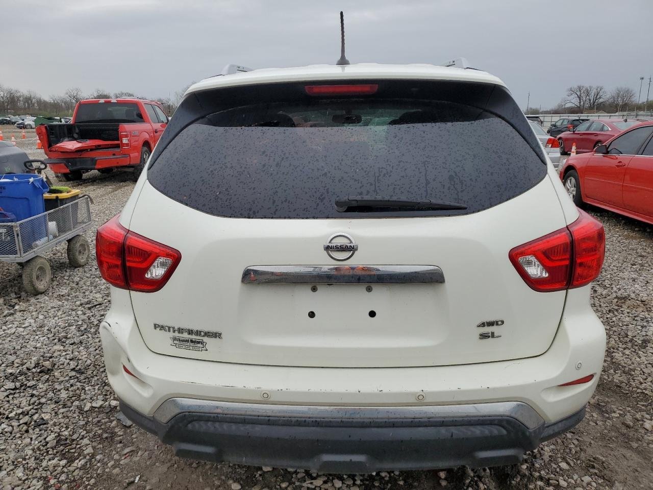 2017 II Nissan Pathfinder S