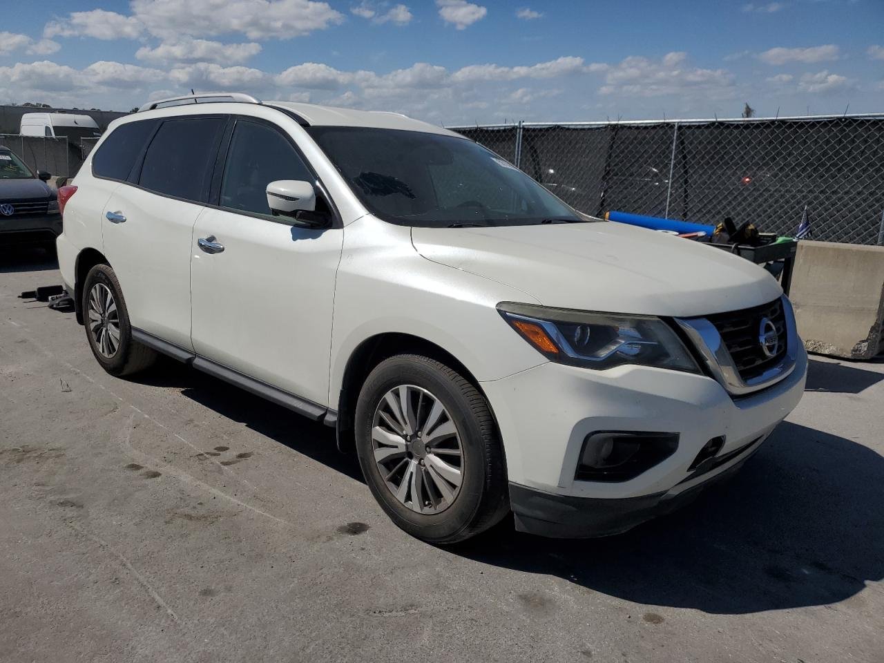 2017 II NISSAN PATHFINDER S