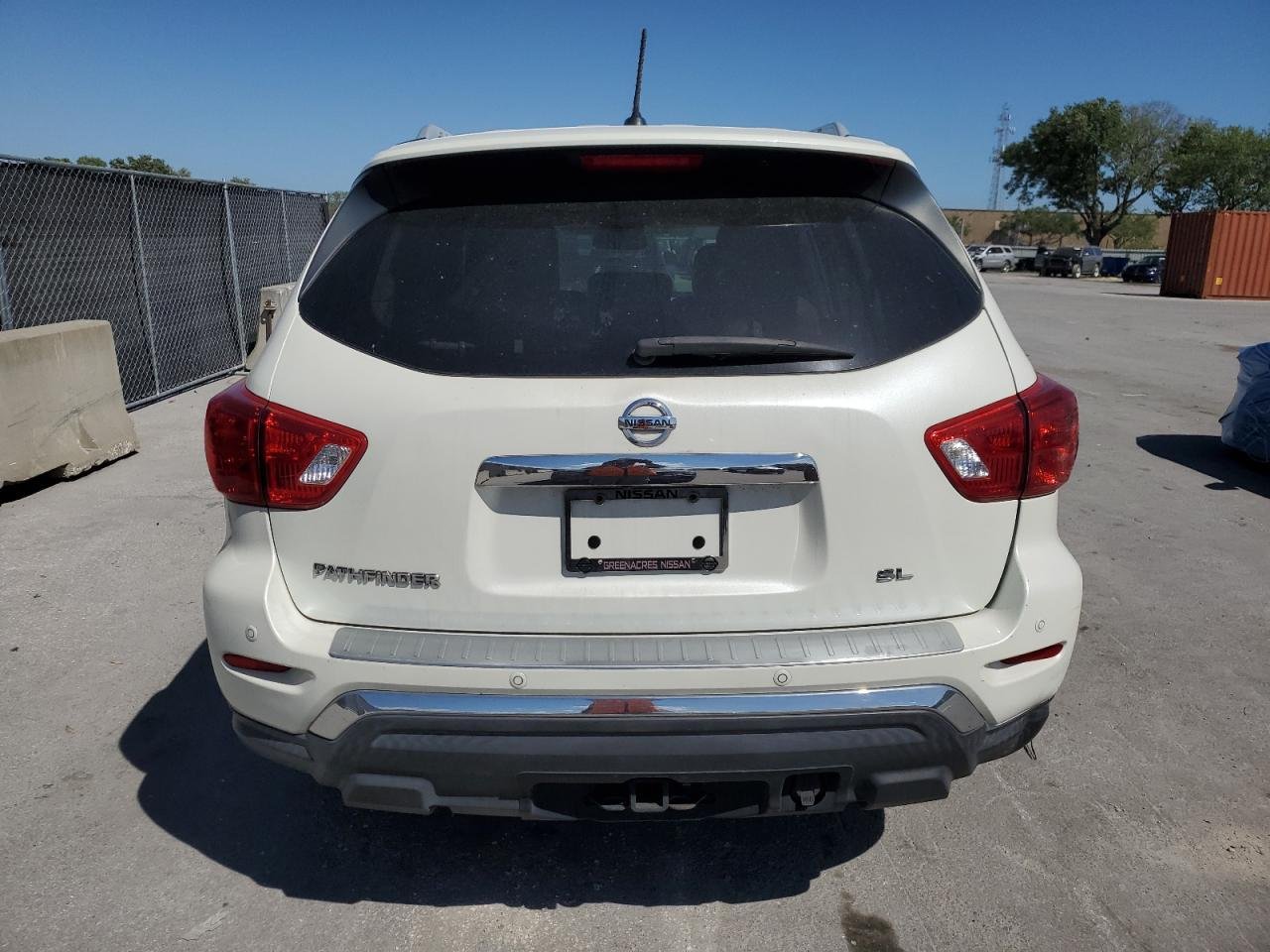 2017 II NISSAN PATHFINDER S