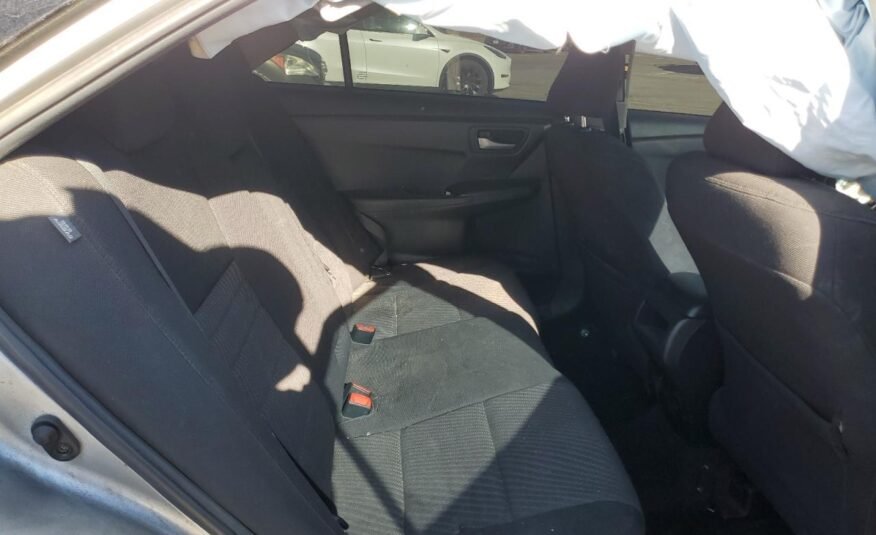 2017 II TOYOTA CAMRY LE