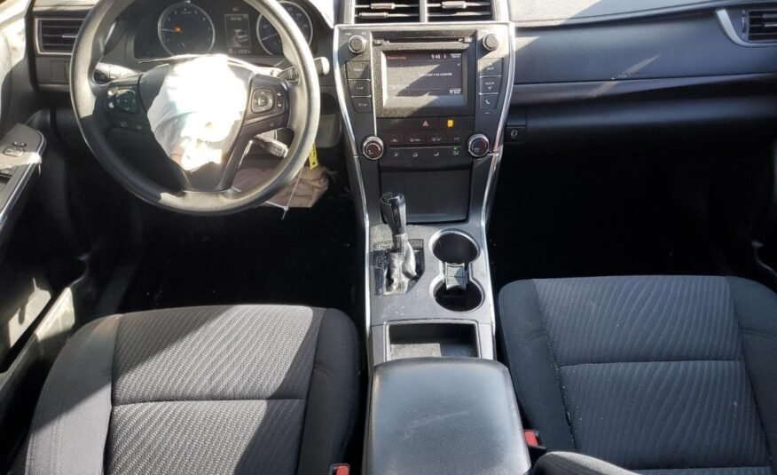 2017 II TOYOTA CAMRY LE