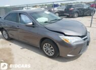 2017 II Toyota Camry LE