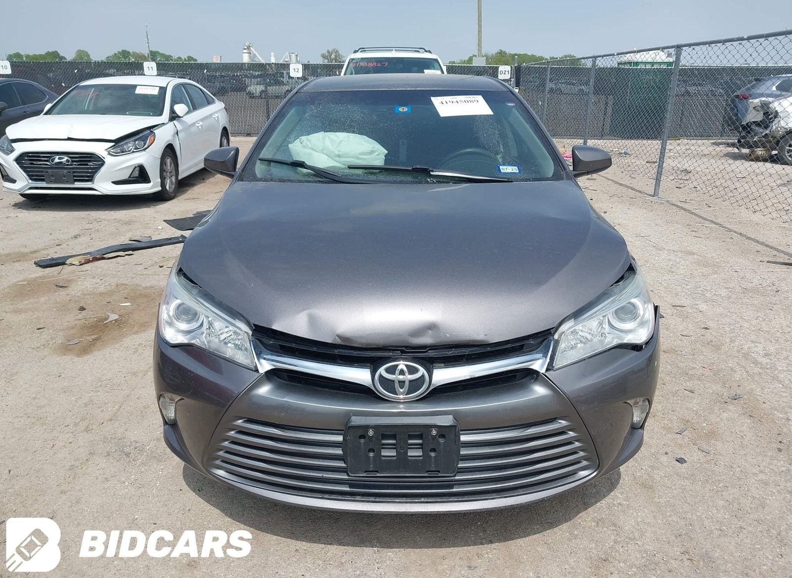2017 II Toyota Camry LE