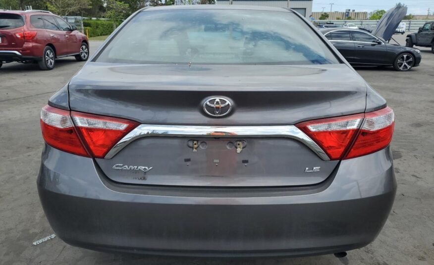 2017 II Toyota Camry LE