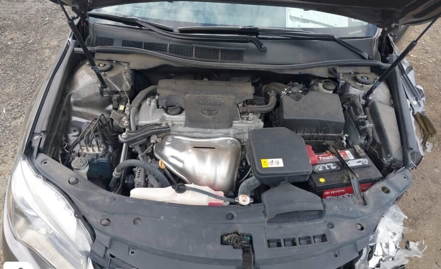 2017 II TOYOTA CAMRY SE