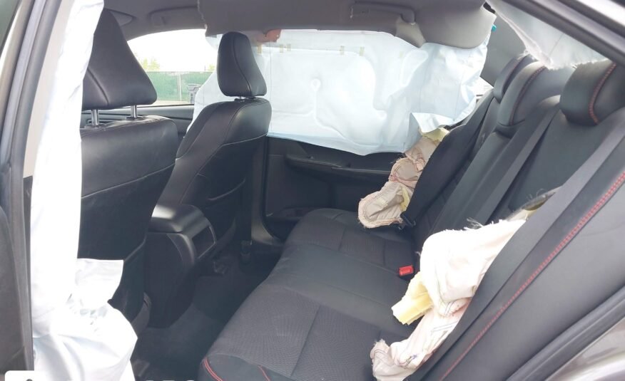 2017 II TOYOTA CAMRY SE