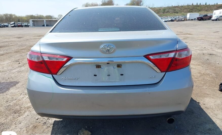 2017 II TOYOTA CAMRY LE