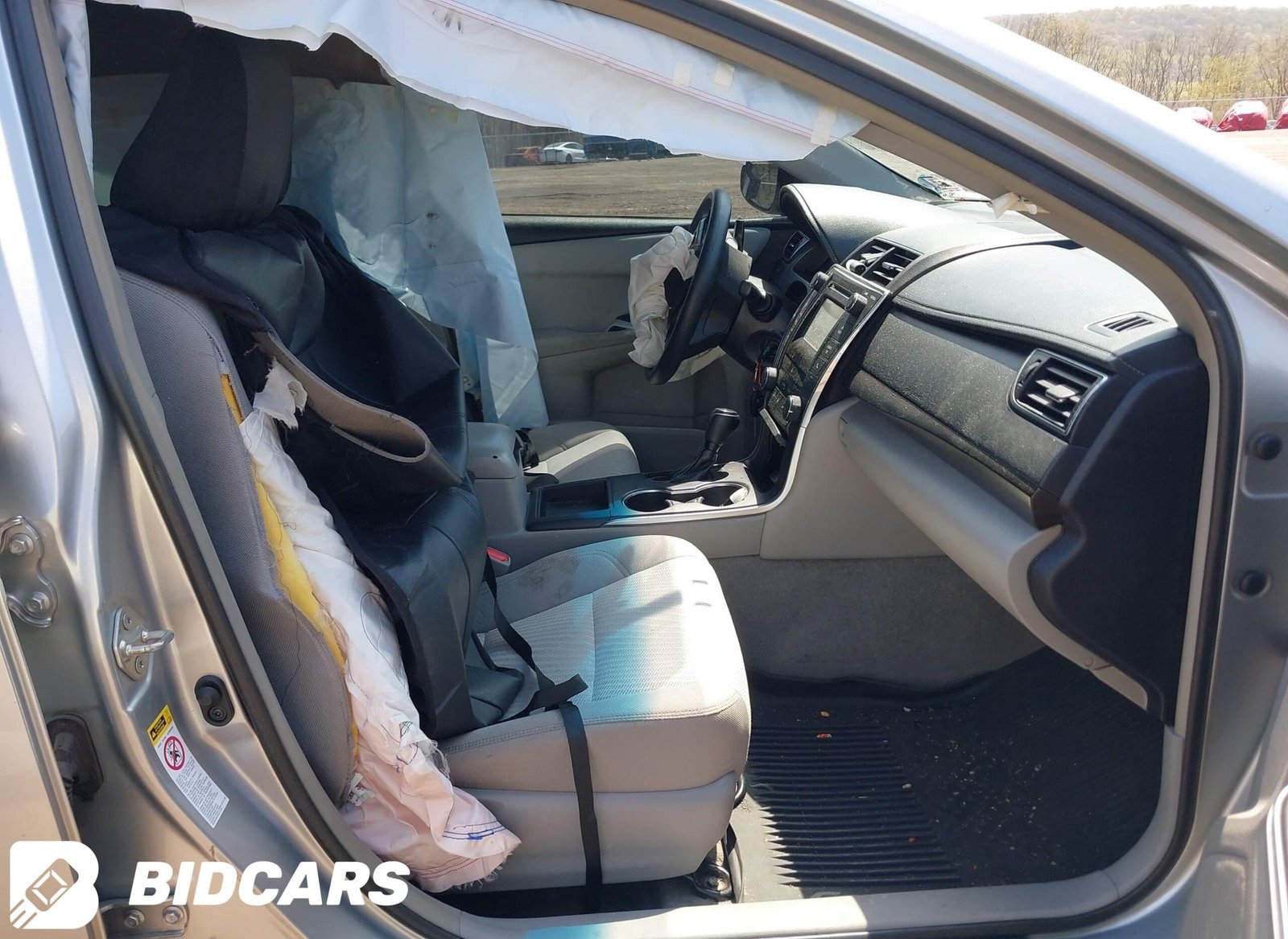 2017 II TOYOTA CAMRY LE